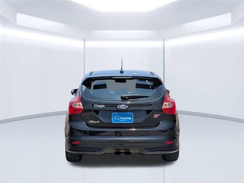 Used 2014 Ford Focus ST w/ Equipment Group 202A FWD image 5
