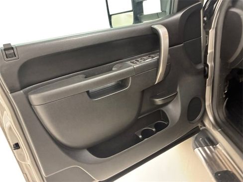 Used 2014 GMC Sierra 2500 SLE w/ SLE Preferred Package image 12