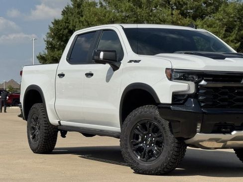 New 2026 Chevrolet Silverado 1500 ZR2 w/ Dark Appearance Package image 3