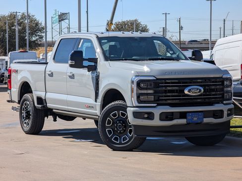 New 2026 Ford F250 Platinum AWD/4WD image 2