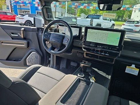 New 2025 GMC Hummer EV 3X image 30