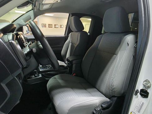 Used 2020 Toyota Tacoma SR image 16