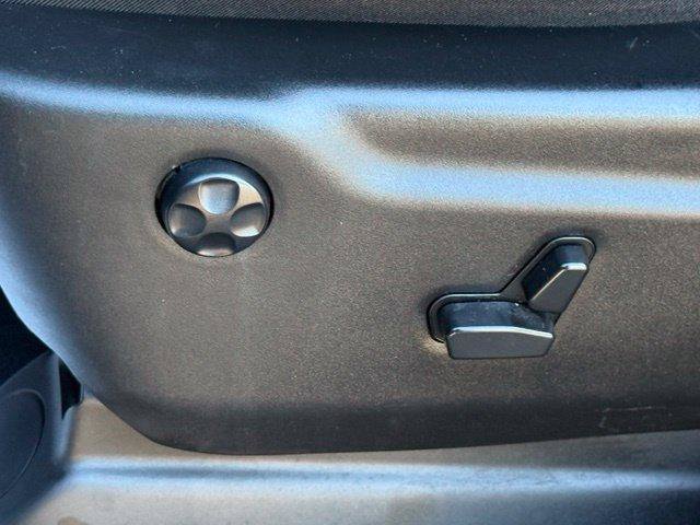 Used 2023 Dodge Durango GT RWD image 12