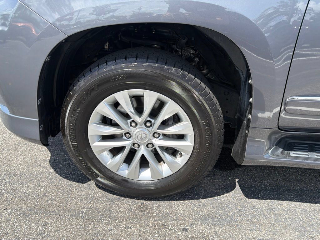 Used 2018 Lexus GX 460 Premium w/ Premium Package AWD/4WD image 10