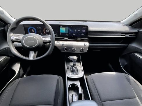 Used 2026 Hyundai Kona SE FWD image 28