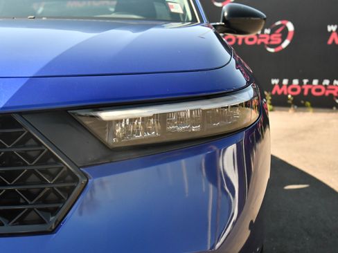 Used 2023 Honda Accord Sport image 11