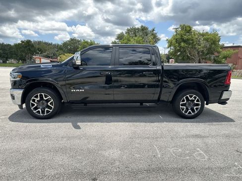 Used 2025 RAM 1500 Laramie w/ Advanced Safety Group II AWD/4WD image 11