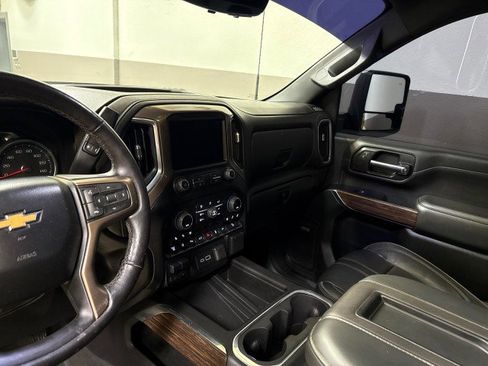 Used 2022 Chevrolet Silverado 3500 High Country w/ Z71 Off-Road Package image 18