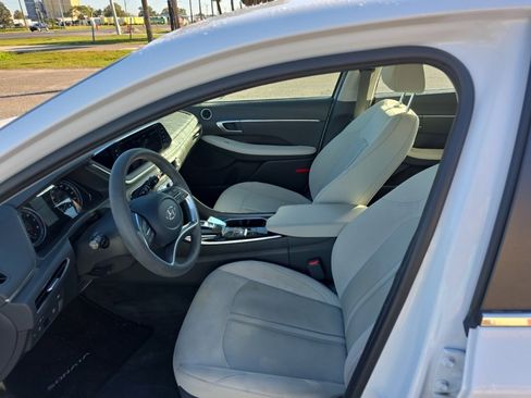 Used 2023 Hyundai Sonata SEL w/ Cargo Package image 15