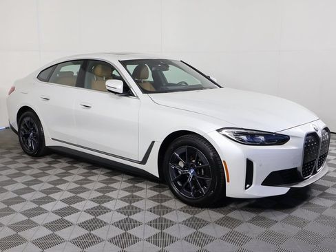 Used 2023 BMW i4 eDrive35 w/ Premium Package RWD image 3