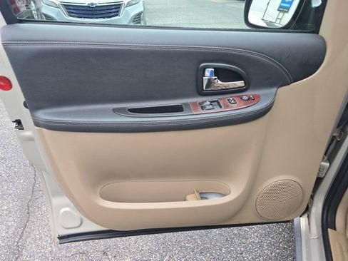 Used 2008 Chevrolet Uplander LS image 16