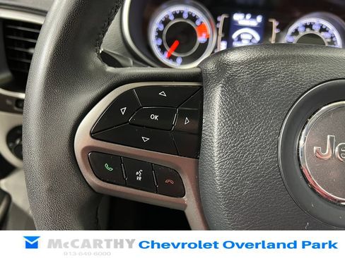 Used 2020 Jeep Cherokee Latitude Plus AWD/4WD image 14