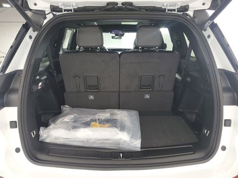 New 2025 Jeep Grand Cherokee L Limited image 33