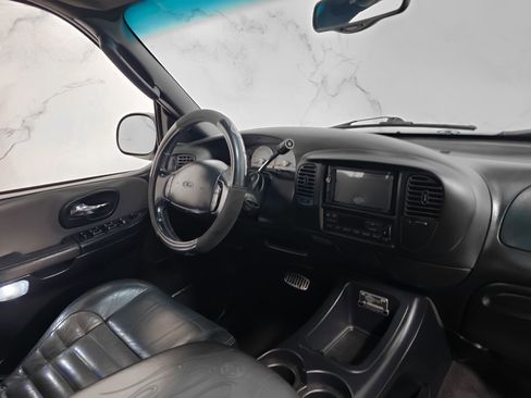 Used 2002 Ford F150 Harley-Davidson image 17