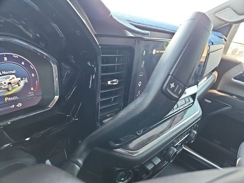 Used 2025 Chevrolet Silverado 3500 LTZ w/ LTZ Convenience Package AWD/4WD image 20