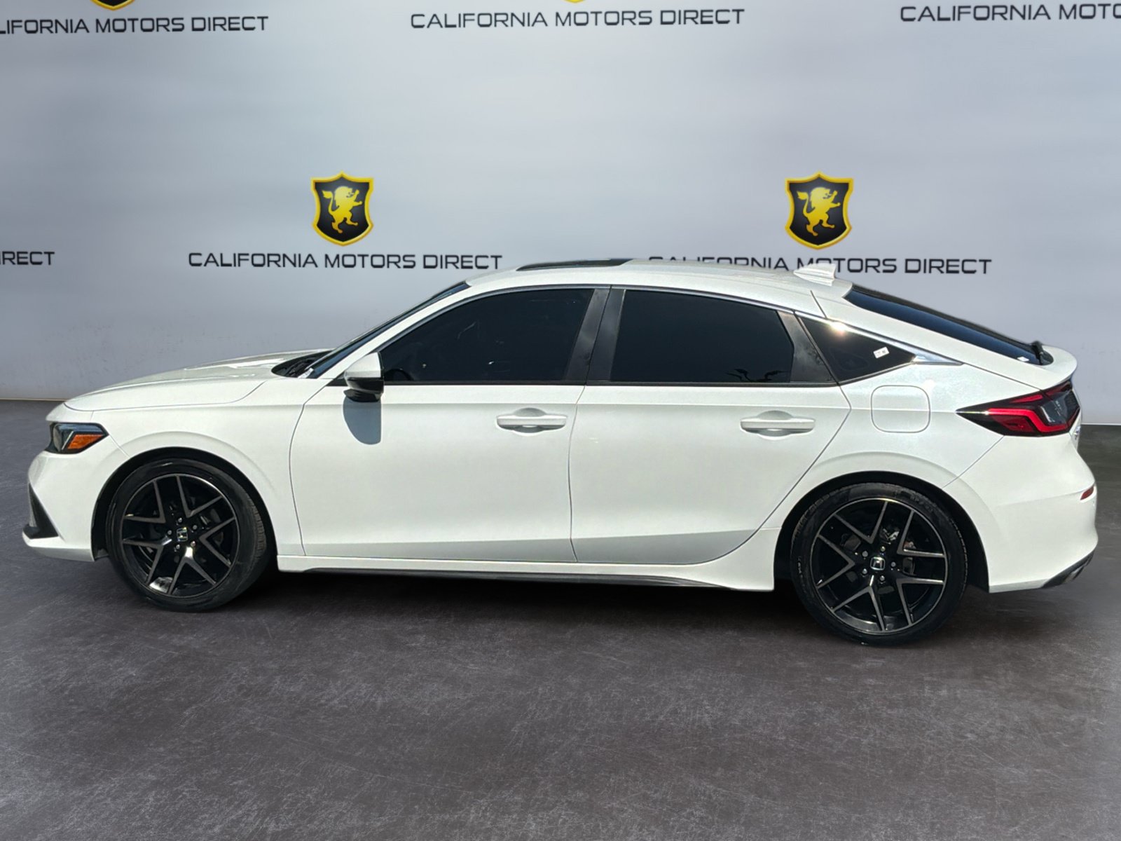 Used 2022 Honda Civic Sport Touring image 2