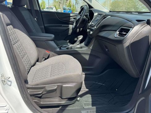 Used 2024 Chevrolet Equinox LT w/ LPO, Floor Liner Package image 15