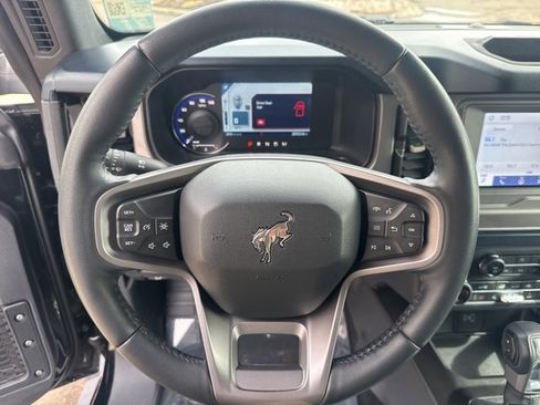 Used 2021 Ford Bronco Outer Banks image 15