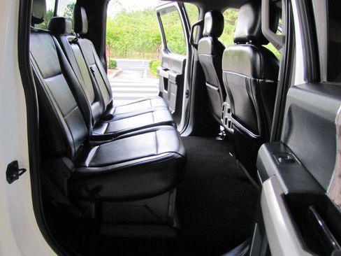 Used 2019 Ford F250 Lariat w/ Lariat Value Package image 18