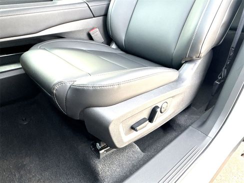 New 2025 Nissan Murano SL image 35