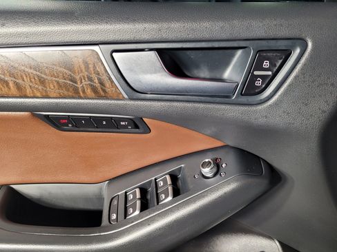 Used 2016 Audi Q5 2.0T Premium Plus w/ Technology Package image 17