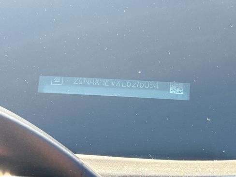 Used 2020 Chevrolet Equinox LS image 35