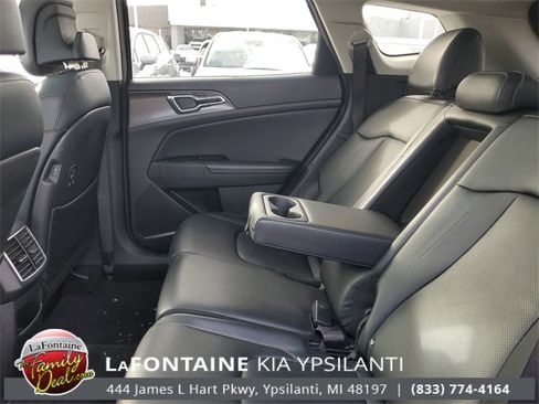 Used 2023 Kia Sportage SX image 29