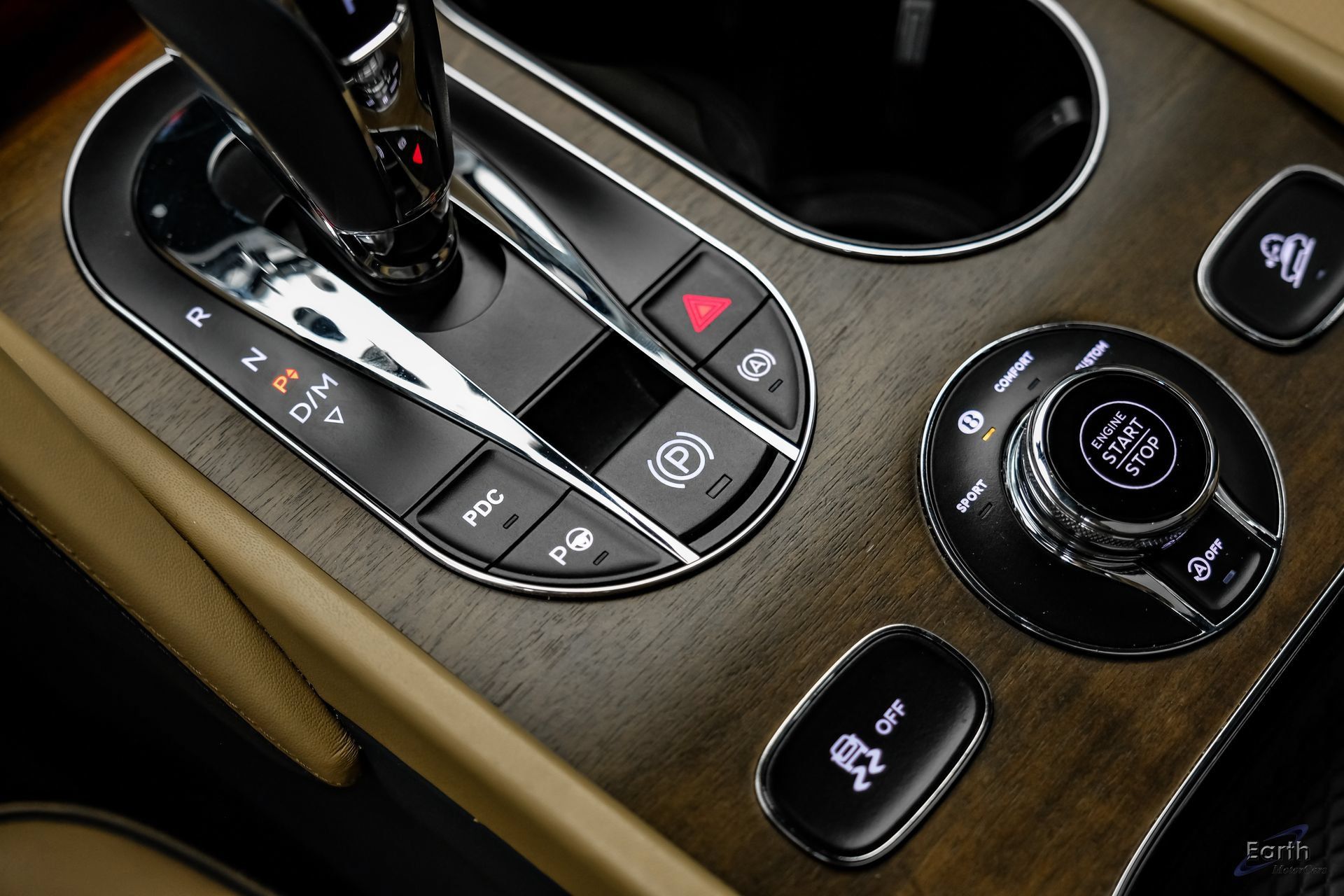 Used 2023 Bentley Bentayga Extended Wheelbase AWD/4WD image 62