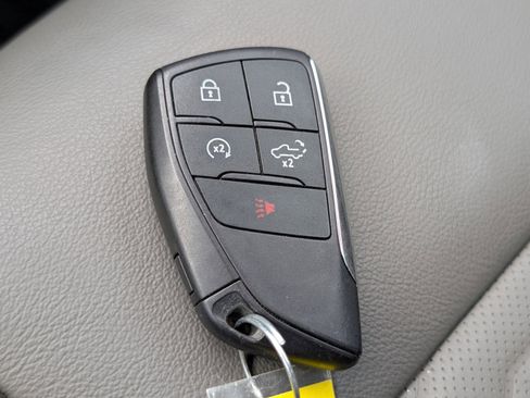 Used 2023 Chevrolet Silverado 1500 ZR2 w/ Technology Package image 23