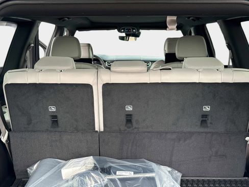 New 2026 Jeep Grand Wagoneer Limited image 12