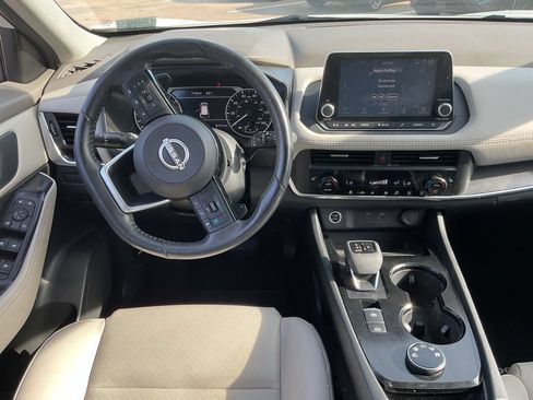 Used 2023 Nissan Rogue SV w/ SV Premium B Package AWD/4WD image 16