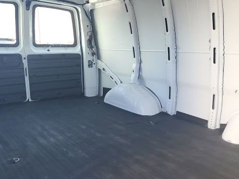 Used 2024 GMC Savana 2500 Extended w/ Driver Convenience Package image 15