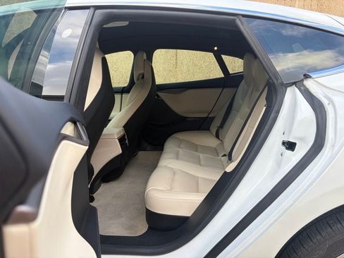 Used 2019 Tesla Model S Performance AWD/4WD image 33