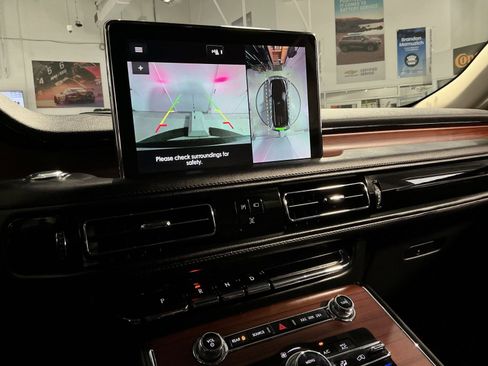 Used 2023 Lincoln Aviator Reserve image 27