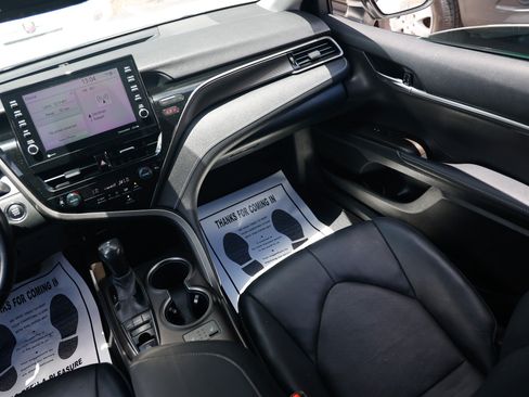 Used 2021 Toyota Camry XSE FWD image 25