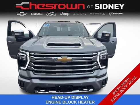 Used 2024 Chevrolet Silverado 3500 High Country w/ High Country Premium Package image 27