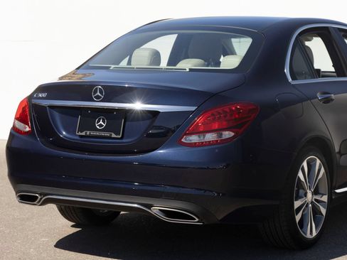 Used 2016 Mercedes-Benz C 300 Sedan image 11