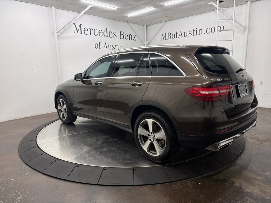 Certified 2017 Mercedes-Benz GLC 300 image 5