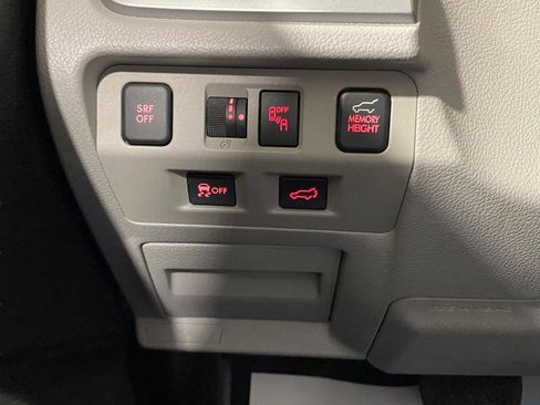 Used 2018 Subaru Forester 2.5i Premium image 19