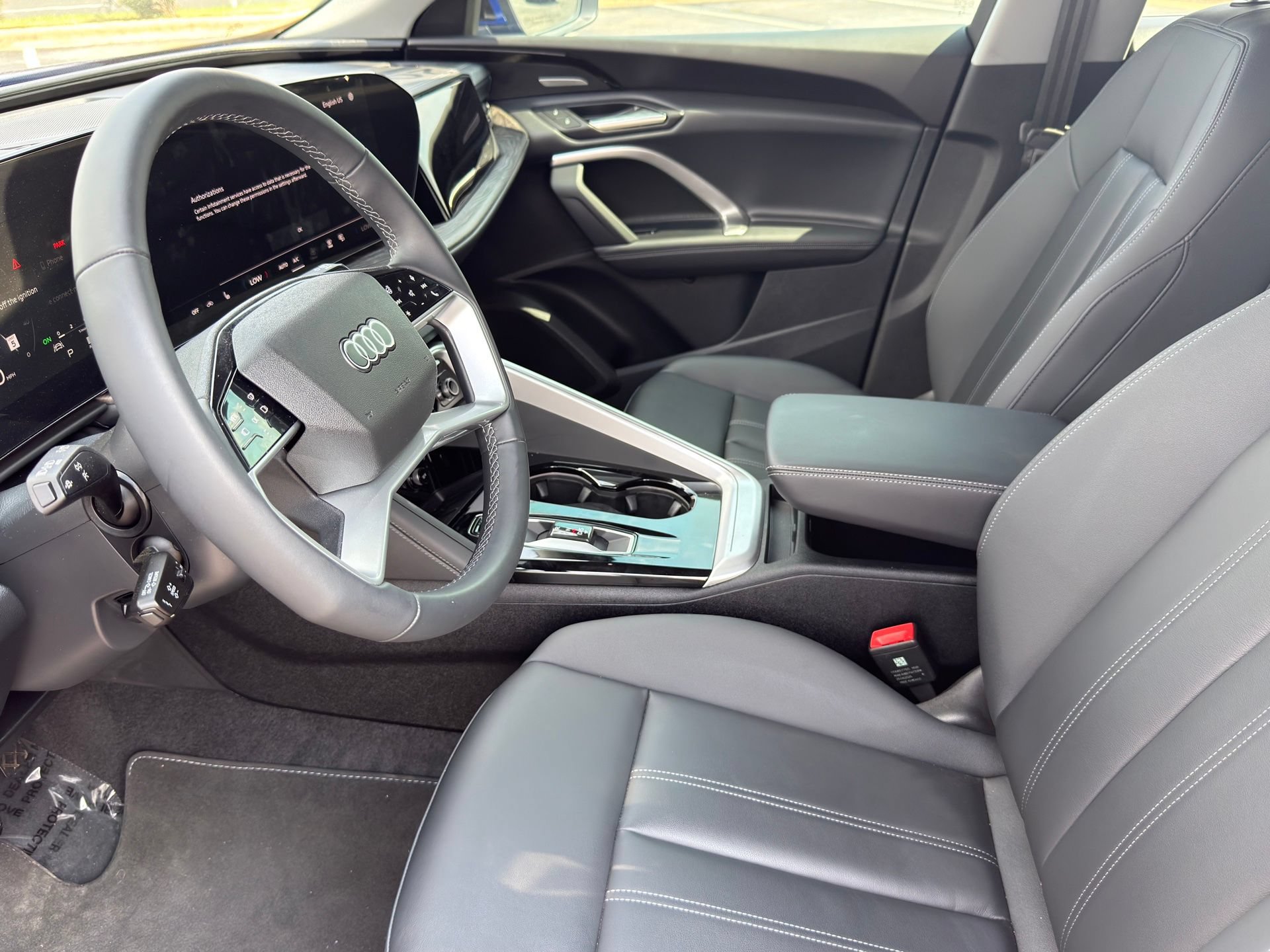Certified 2025 Audi Q5 Premium Plus w/ Premium Plus AWD/4WD image 10