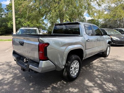 Used 2024 Toyota Tacoma SR5 RWD image 6