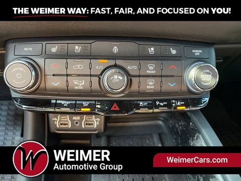 Used 2025 Dodge Durango R/T AWD/4WD image 18