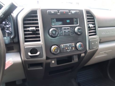 Used 2019 Ford F250 XL RWD image 11