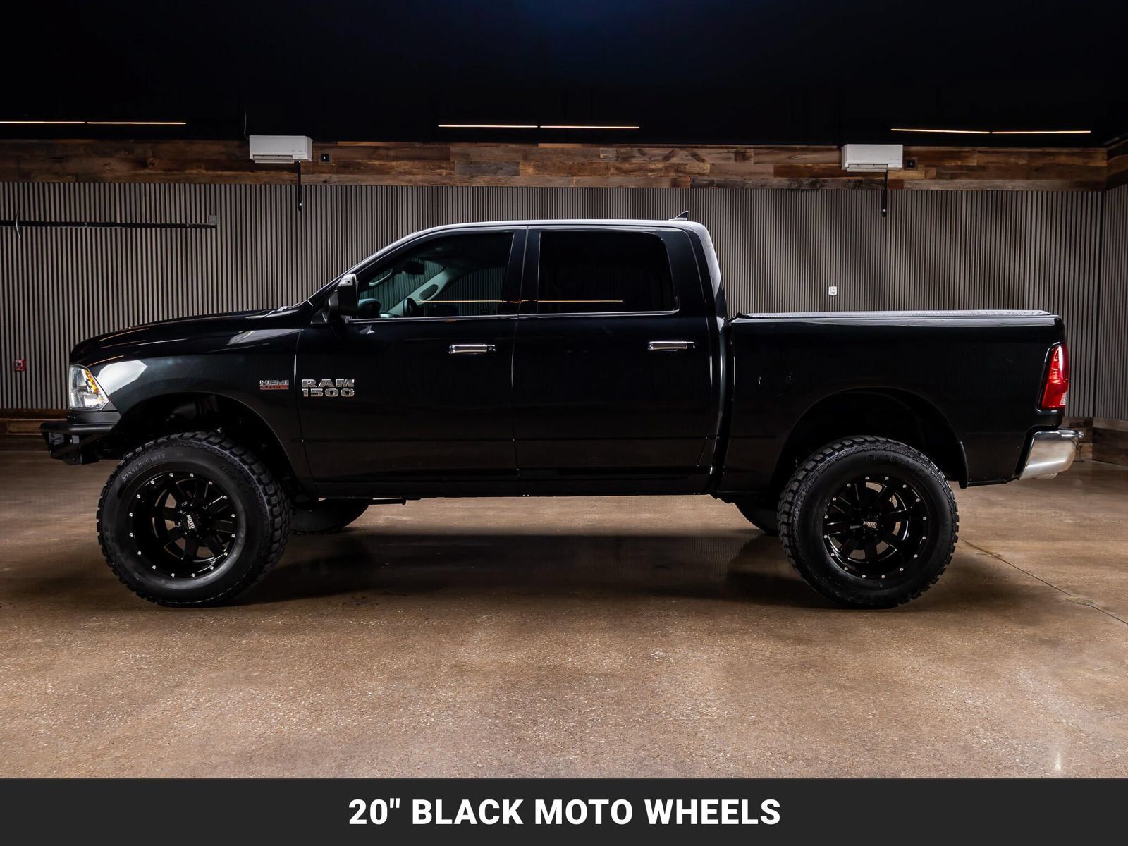 Used 2017 RAM 1500 Big Horn AWD/4WD image 5