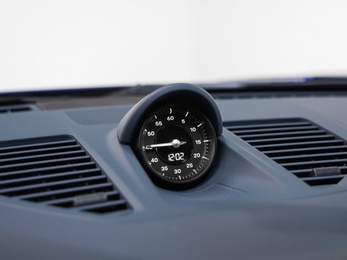 Used 2025 Porsche 911 Carrera image 50