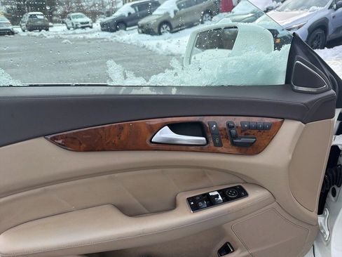 Used 2014 Mercedes-Benz CLS 550 4MATIC image 16