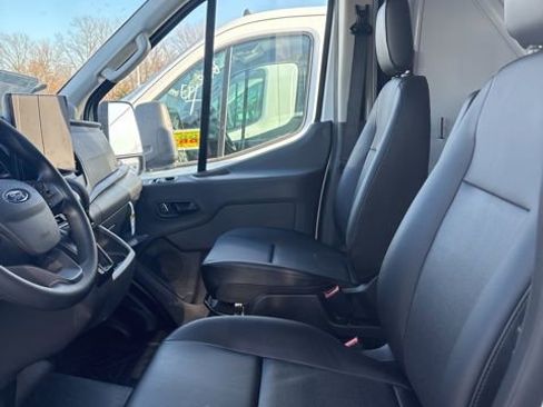New 2026 Ford Transit 250 148 Medium Roof image 39