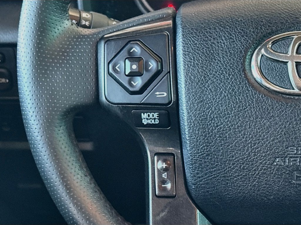 Used 2018 Toyota 4Runner TRD Off-Road Premium AWD/4WD image 11
