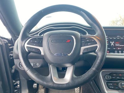 Used 2017 Dodge Challenger R/T Scat Pack w/ Leather Interior Group image 20