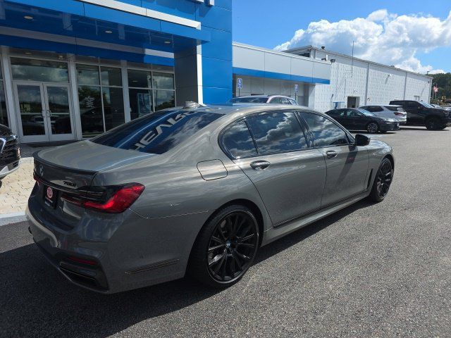 Used 2022 BMW 750i xDrive w/ Executive Package AWD/4WD image 7